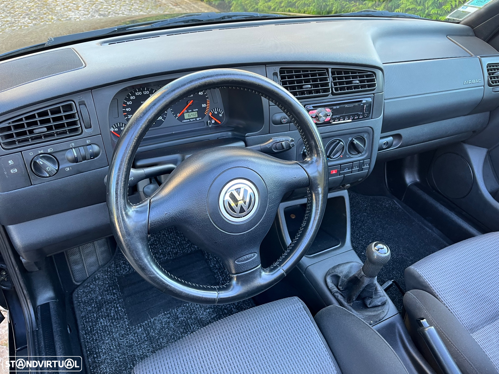 VW Golf Cabriolet 1.9 TDI Highl. - 5