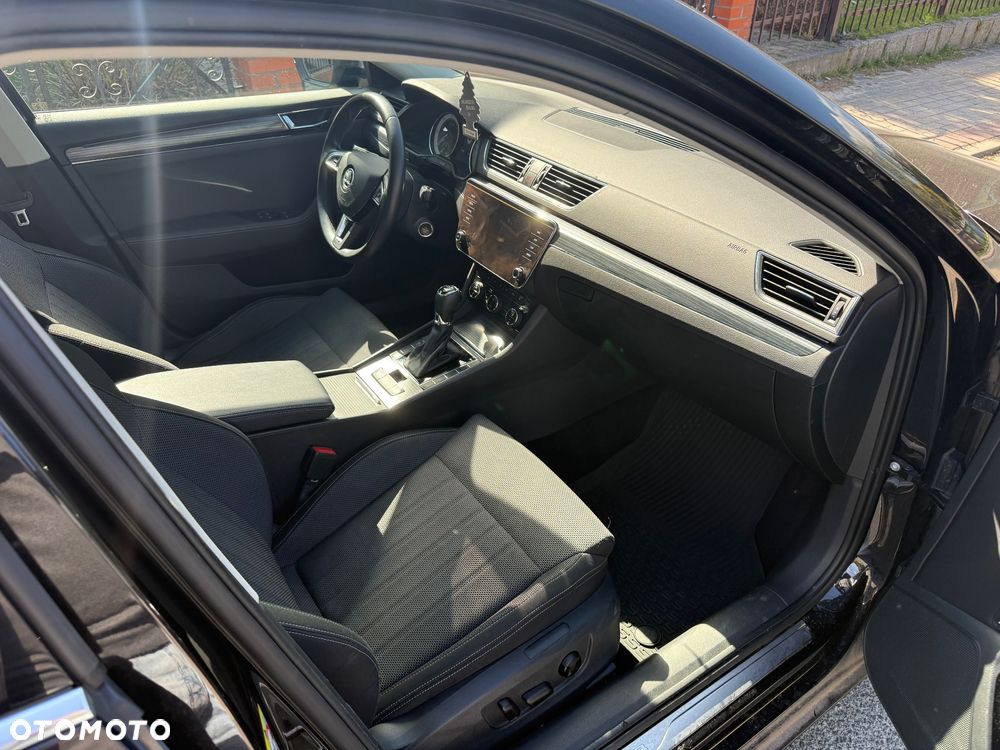 Skoda Superb 2.0 TDI Style DSG - 14