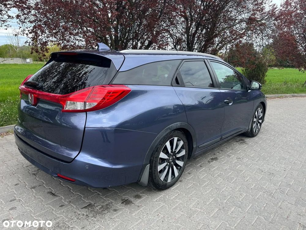 Honda Civic 1.8 Executive Navi - 4