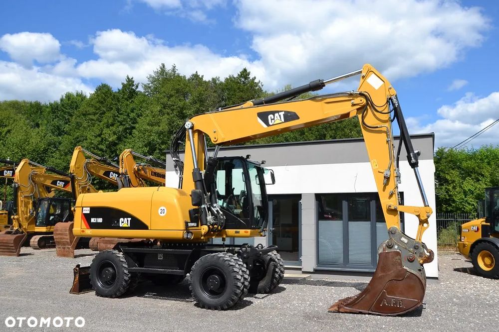 Caterpillar 318 D - 13