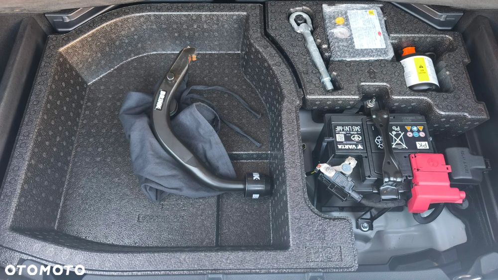 Toyota Corolla 2.0 Hybrid GR Sport - 13