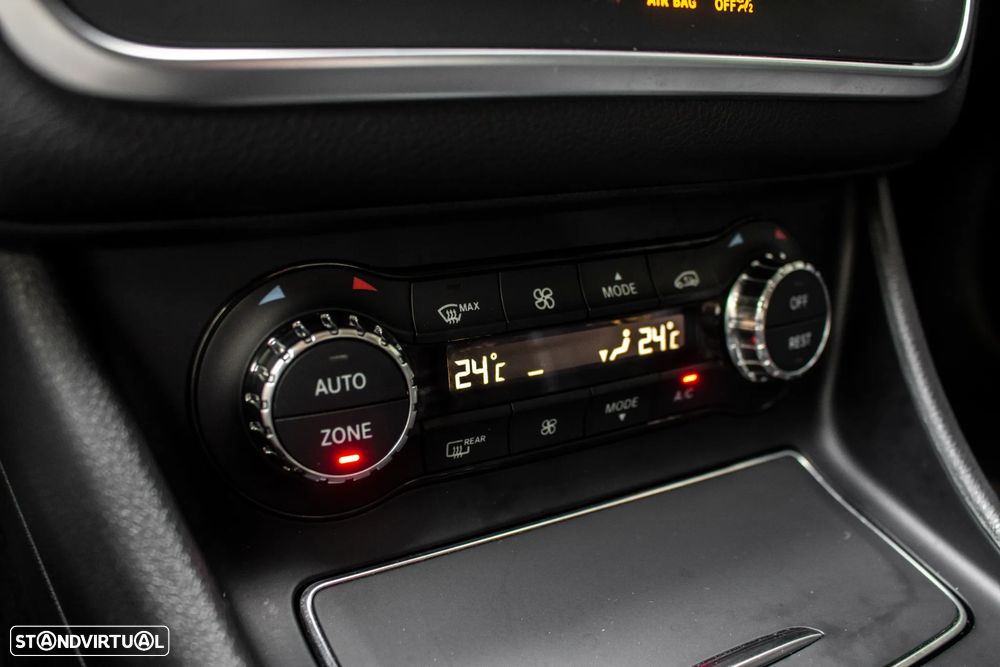 Mercedes-Benz GLA 180 d Urban - 21