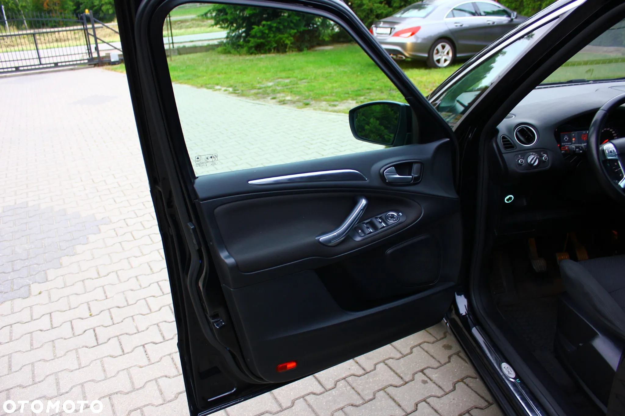 Ford S-Max 1.6 EcoBoost Titanium - 31