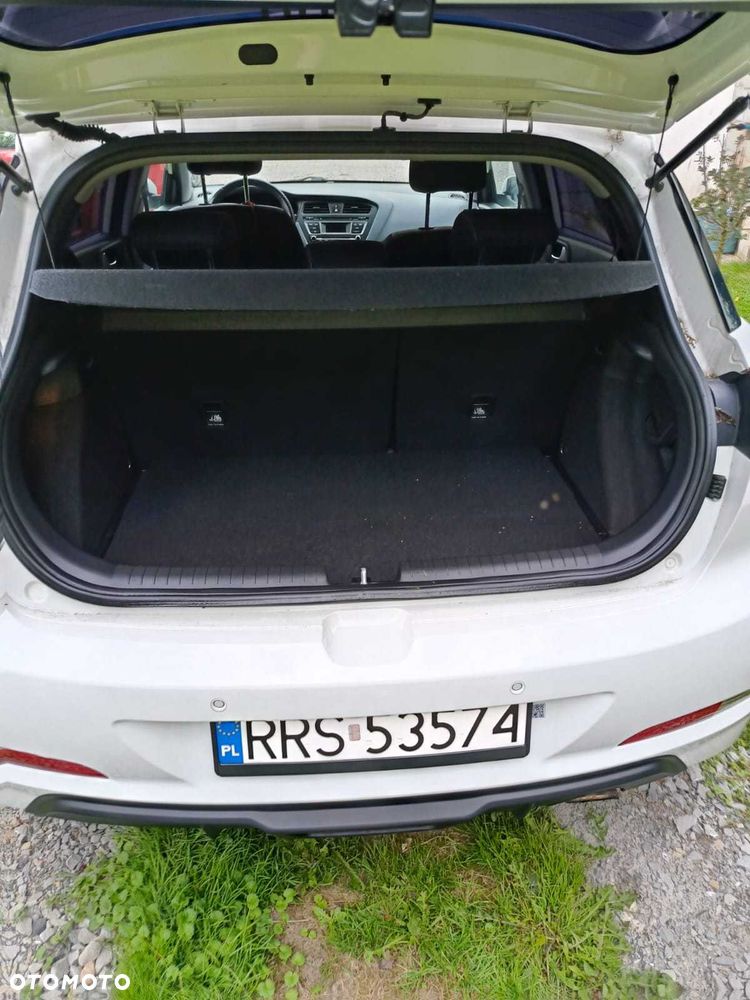 Hyundai i20 - 5