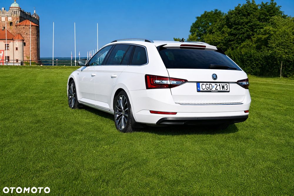 Skoda Superb 2.0 TDI L&K DSG - 3