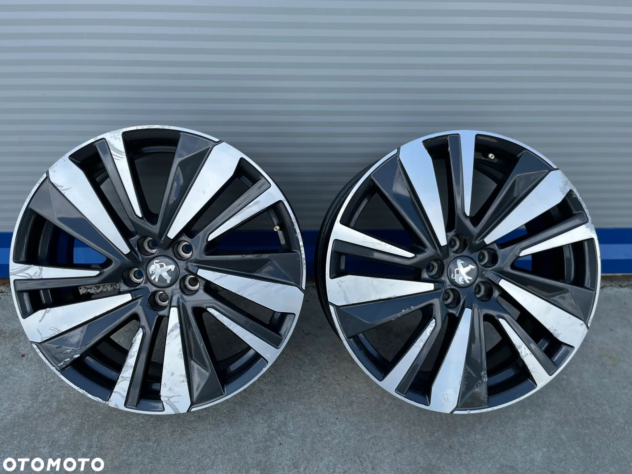FELGA PEUGEOT 3008 5X108 7" ŚR.19" 9809685477 - 1