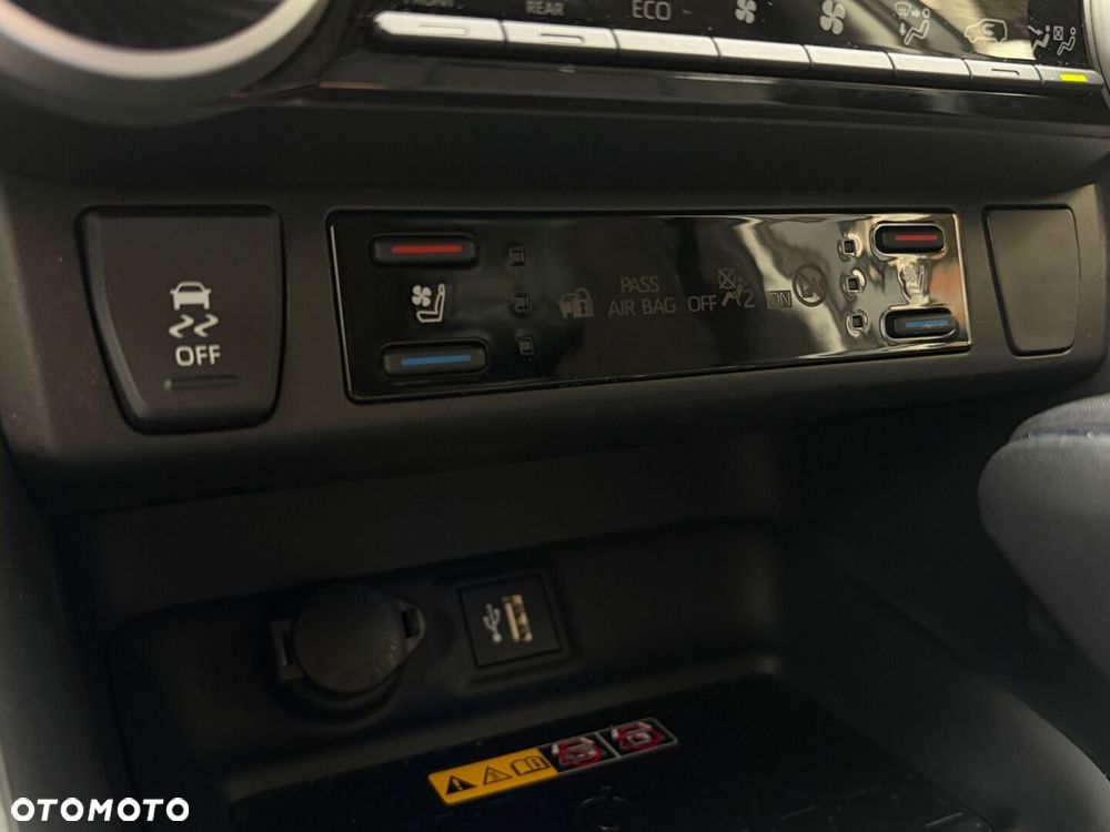 Toyota RAV4 - 21