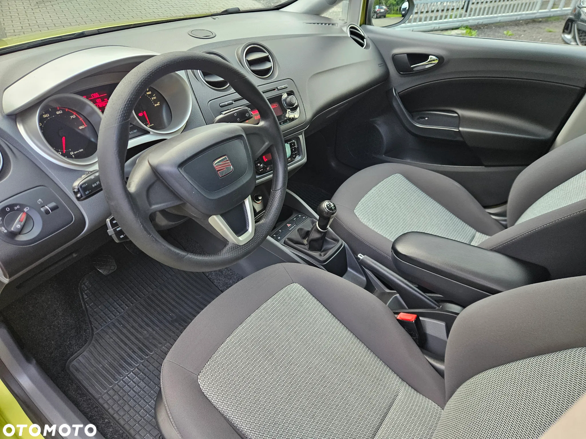 Seat Ibiza 1.6 16V Stylance - 10