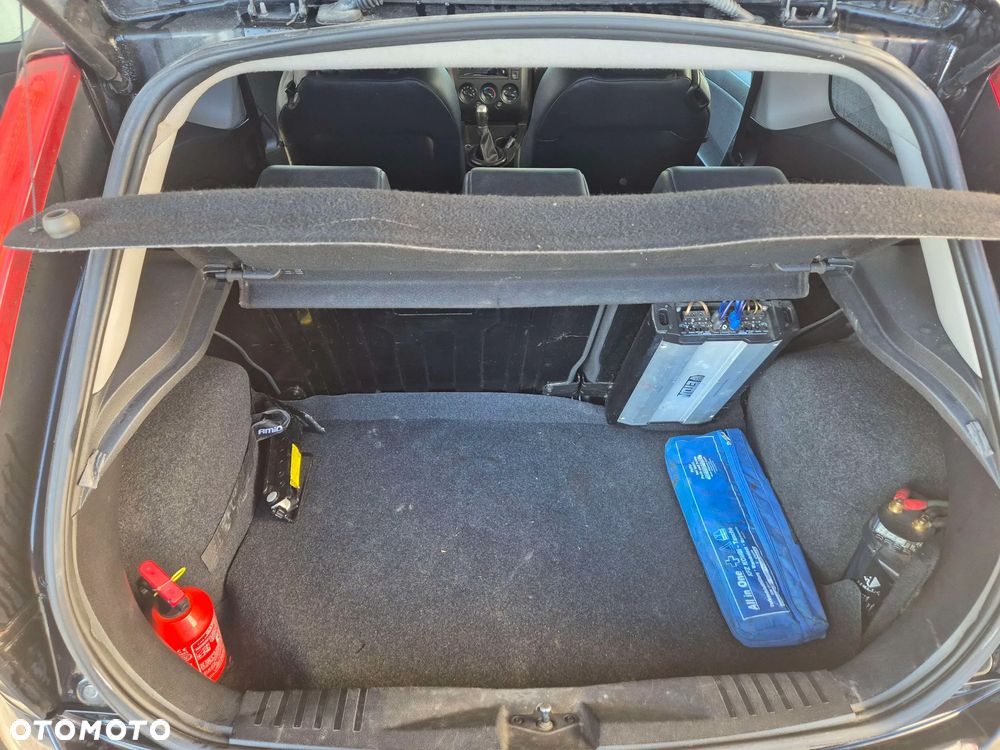 Ford Fiesta 2.0 ST - 11