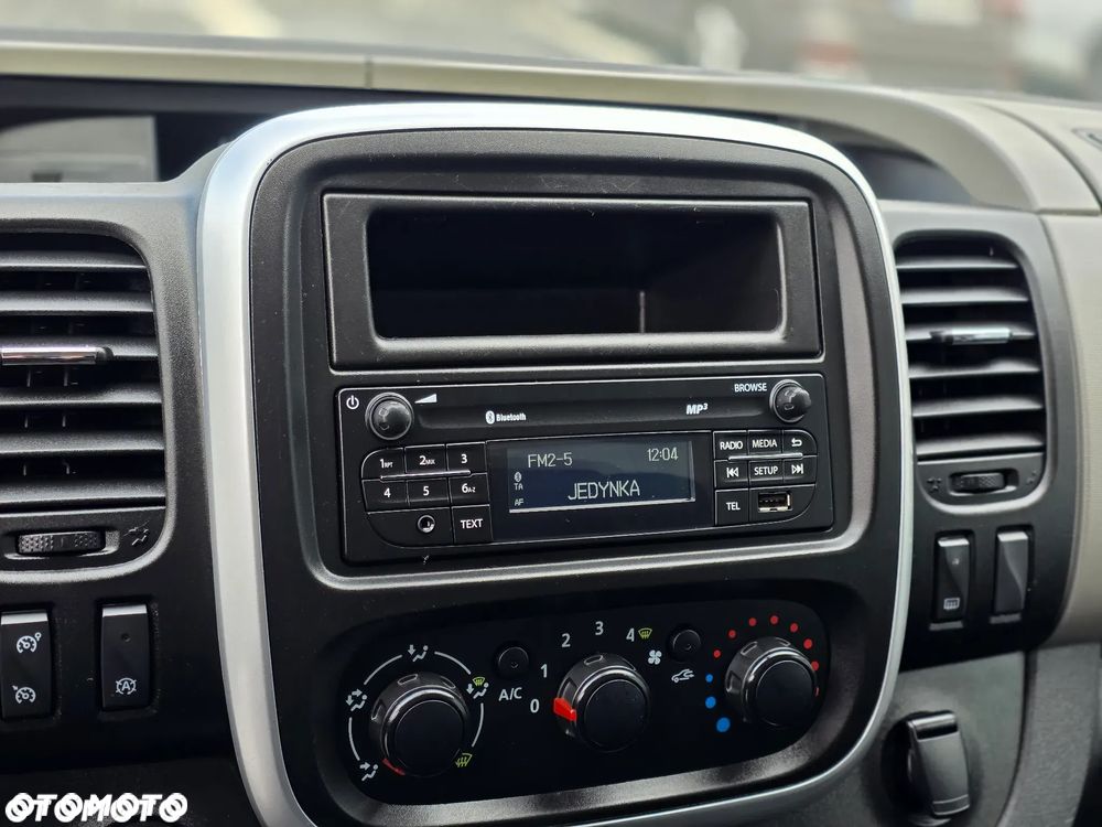 Renault TRAFIC Vivaro WSOKI 1.6dCi Energy L1H2 Pack Clim VAT 1 BEZWYPADKOWY z Polskiego Salonu Serwisowany Zadbany Egzemplarz - 31