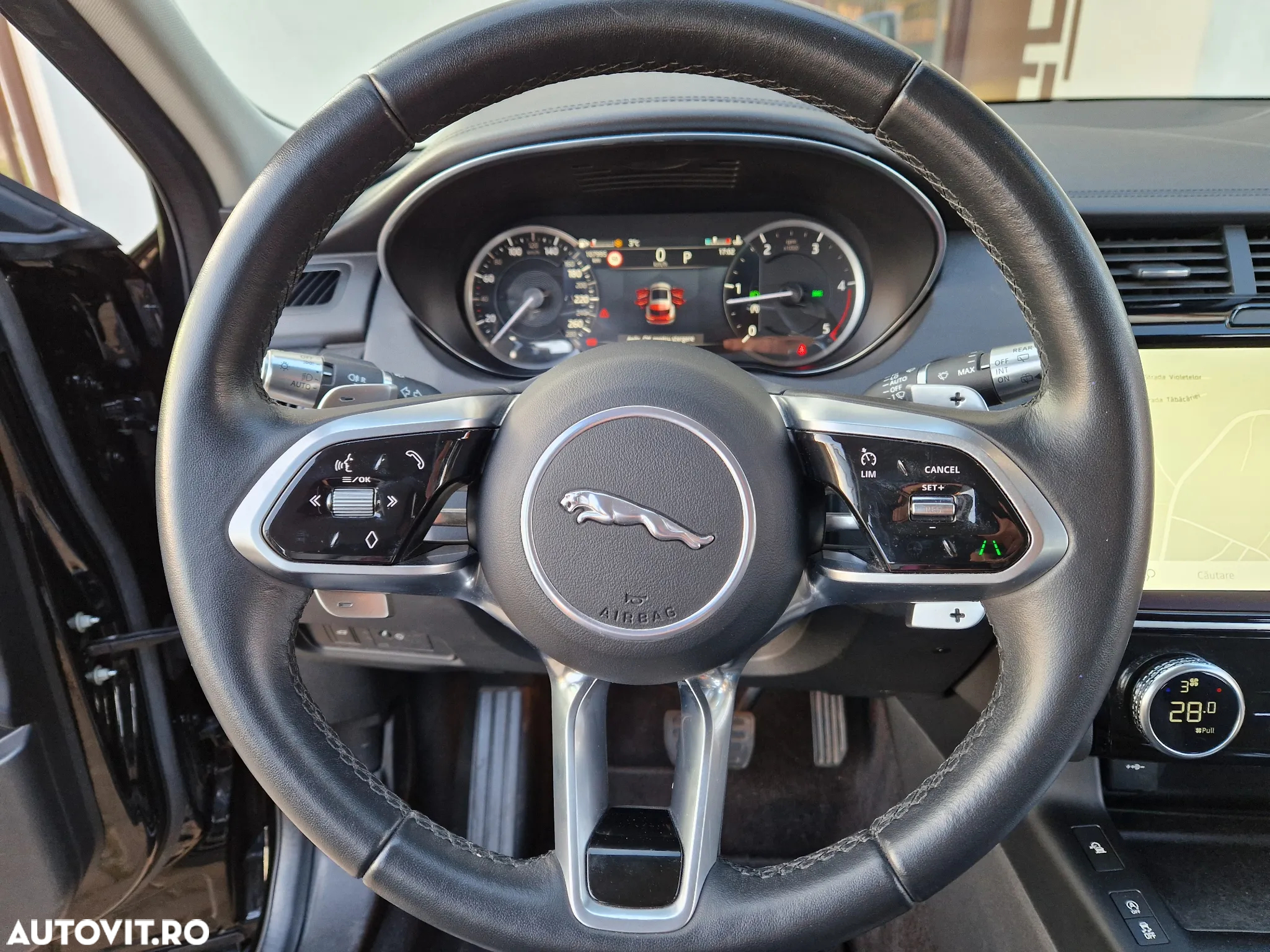 Jaguar E-Pace D165 AWD R-Dynamic HSE - 19