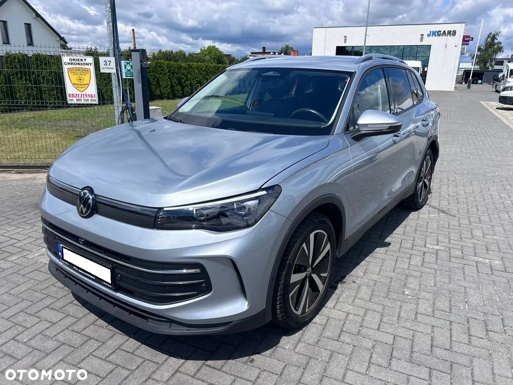 Volkswagen Tiguan 1.5 eTSI Elegance DSG - 1