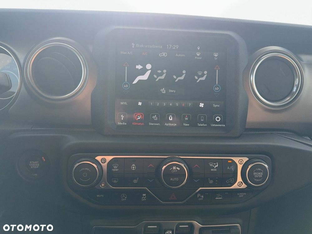Jeep Wrangler - 21