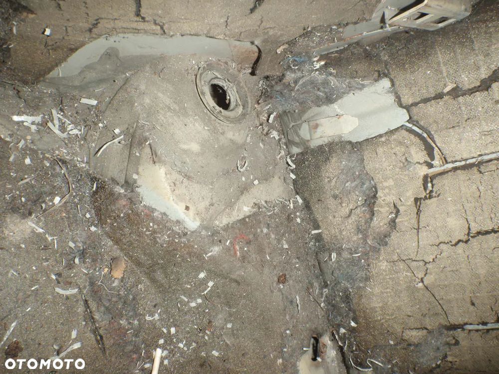 karoseria błotnik poszycie dach ćwiartka buda słupek nadkole 126p maluch - 29