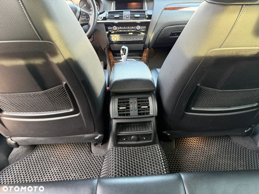 BMW X3 28i xDrive - 8