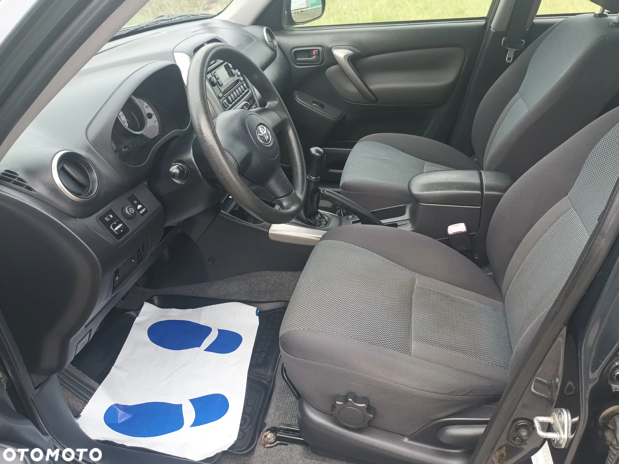 Toyota RAV4 1.8 VVT-i Terra 2WD - 19
