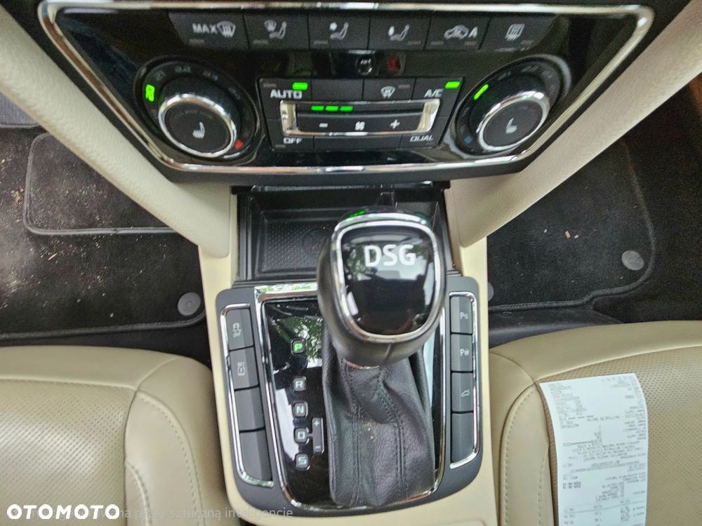 Skoda Superb 2.0 TSI Elegance DSG - 13