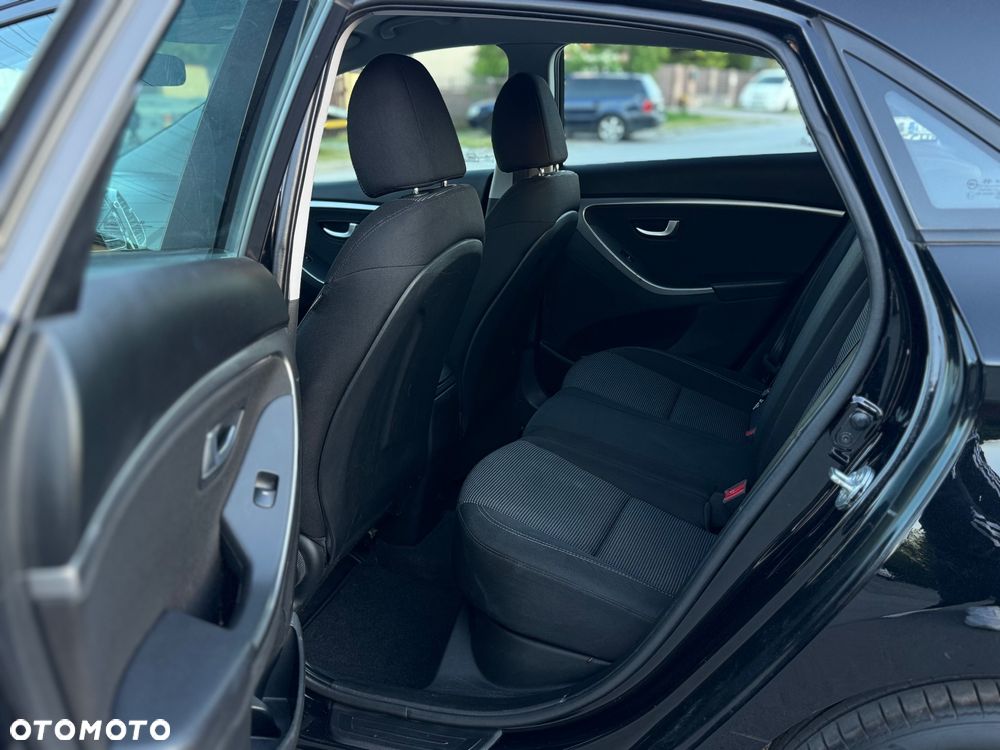 Hyundai i30 1.6 Style - 12