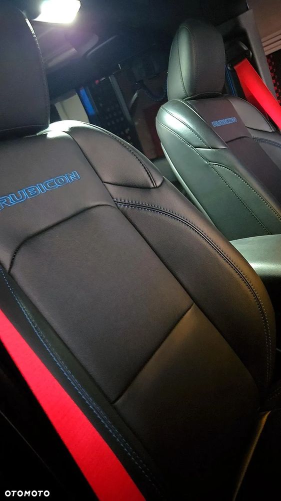 Jeep Wrangler 3.6 Unlim Sahara - 26