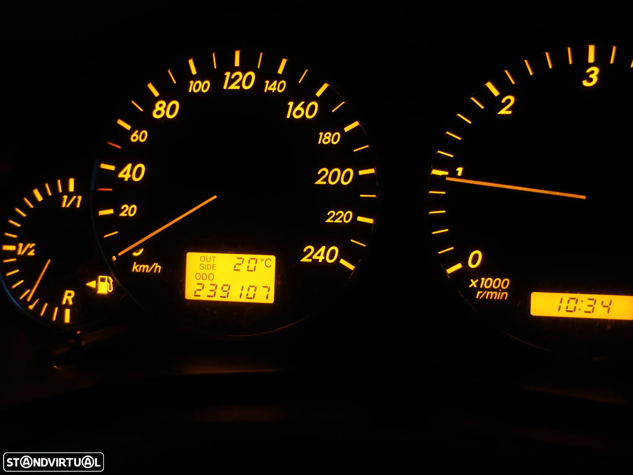 Toyota Avensis SD 2.0 D-4D Sol - 17