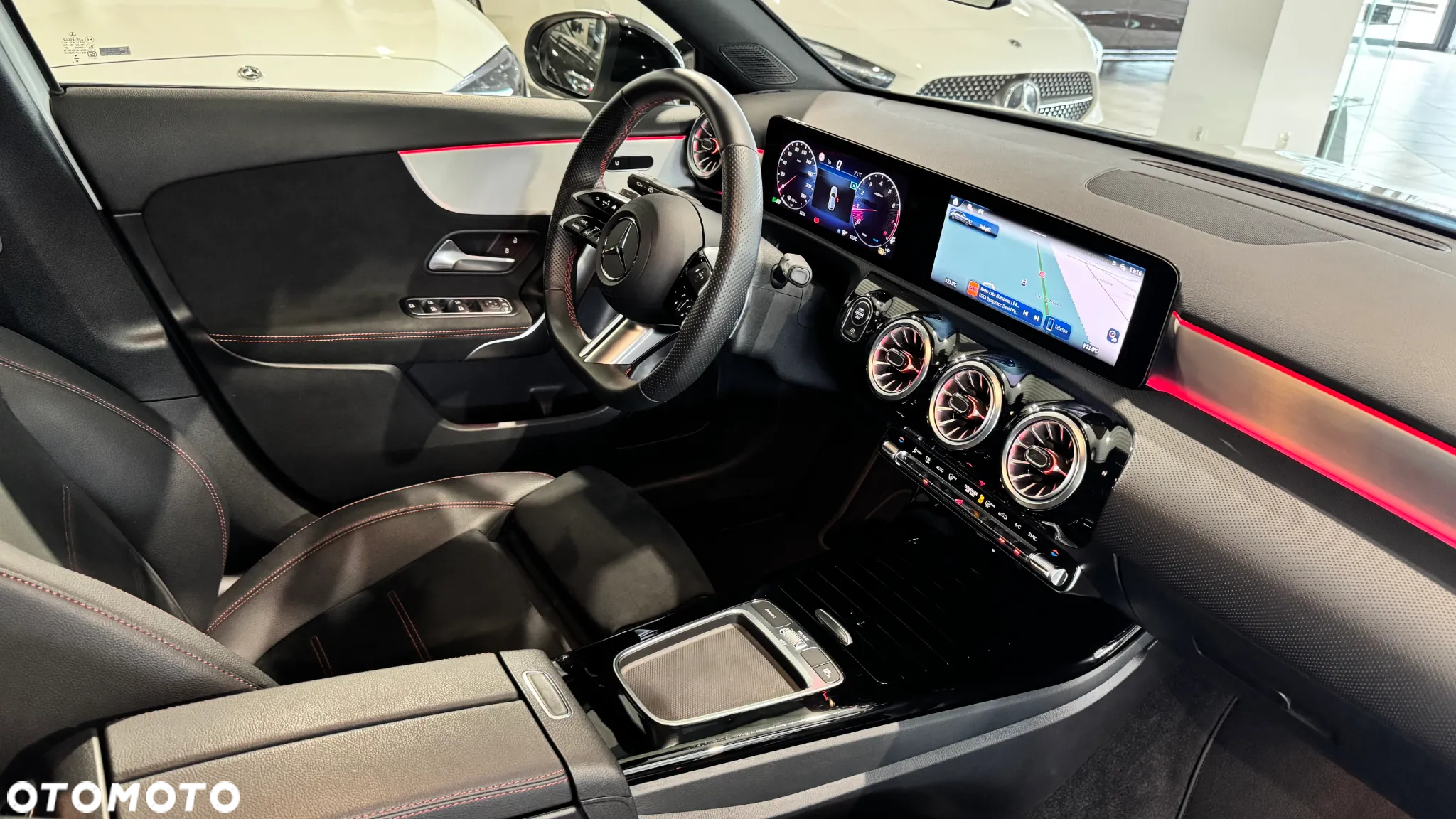 Mercedes-Benz Klasa A 200 AMG Line 7G-DCT - 31