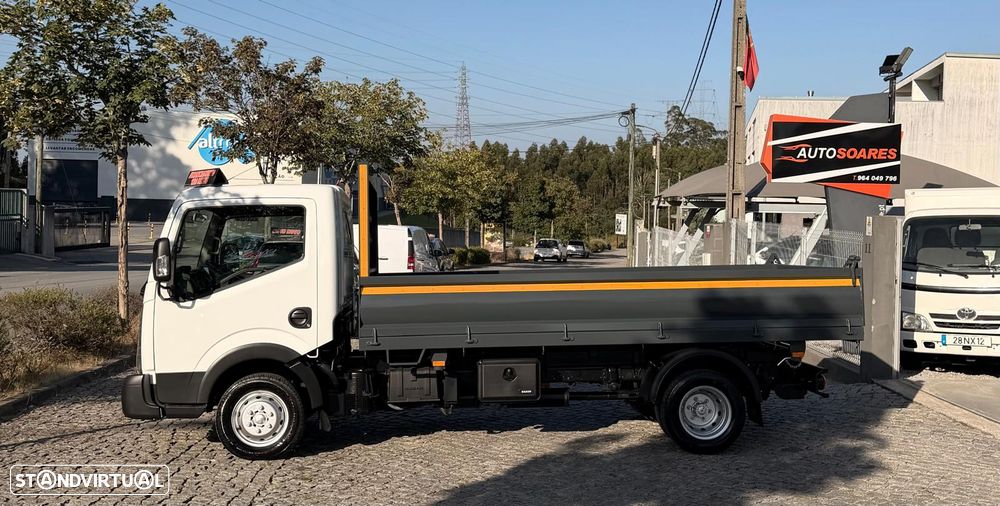 Nissan Cabstar NT400 Tribasculante - 3