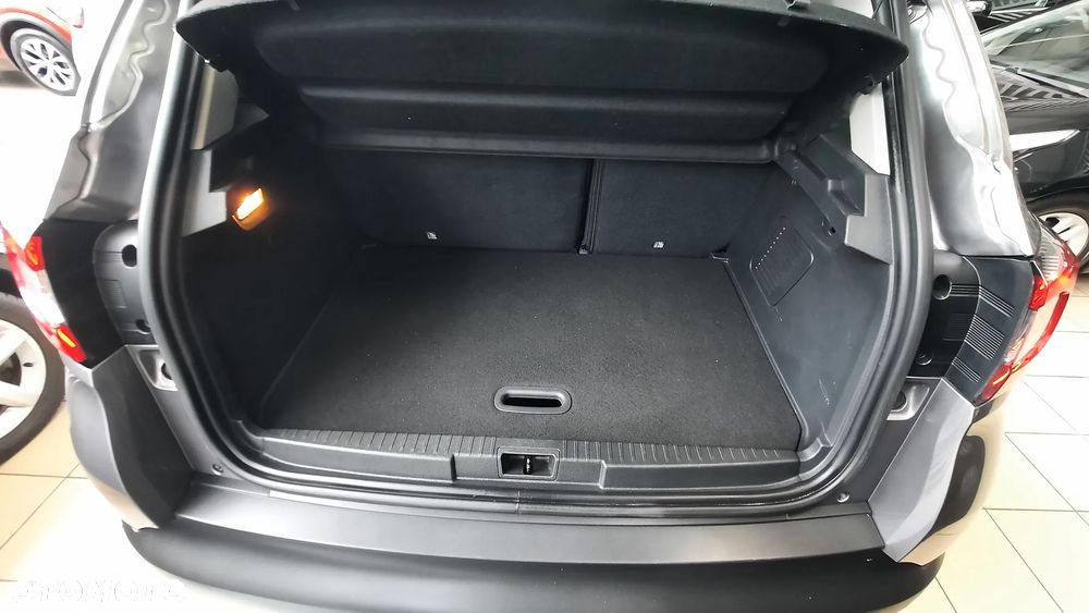 Renault Captur TCe 150 EDC GPF INTENS - 28