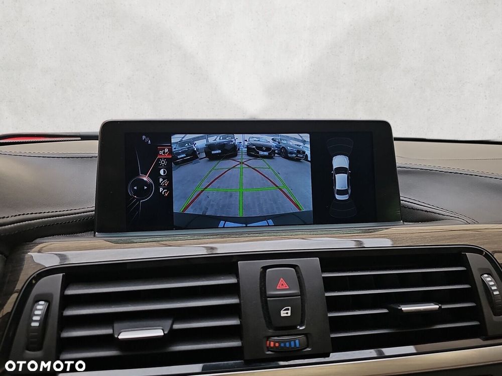BMW Seria 3 328i xDrive - 18
