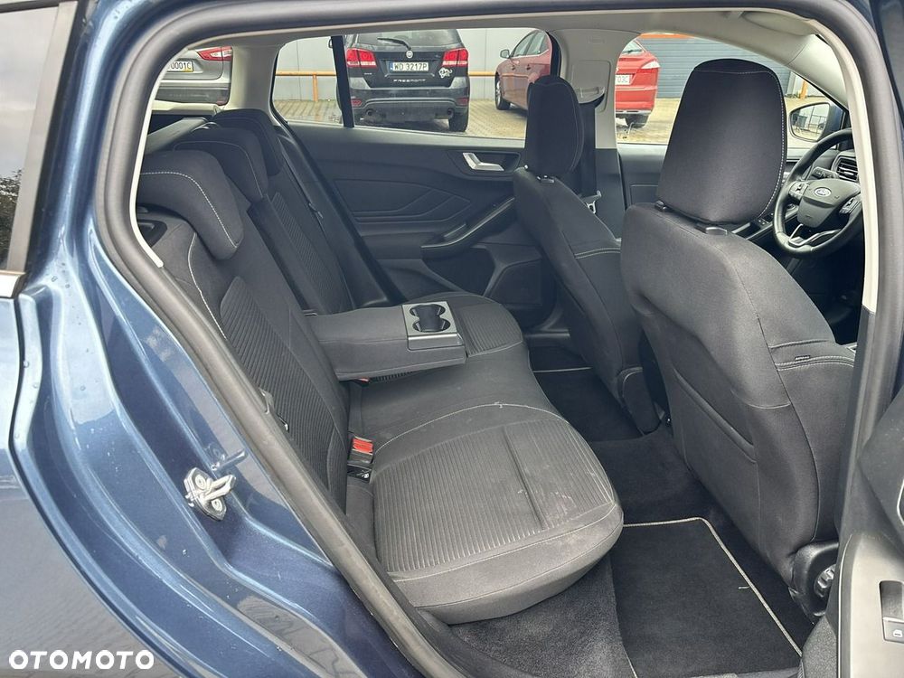 Ford Focus - 17