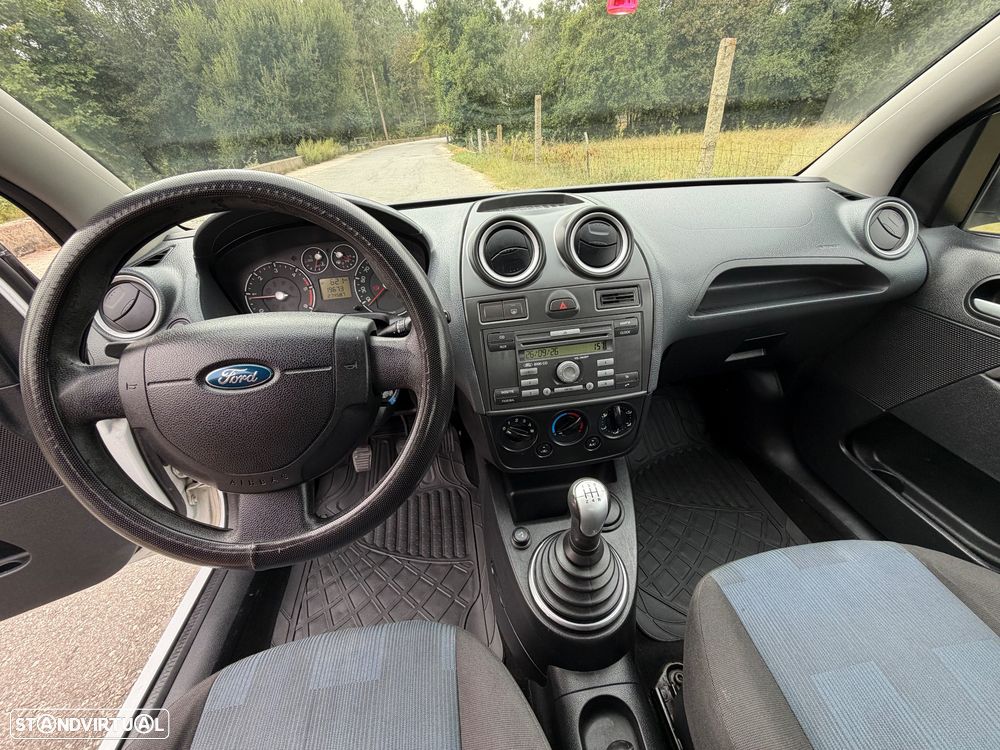 Ford Fiesta 1.4 TDCi Titanium - 18