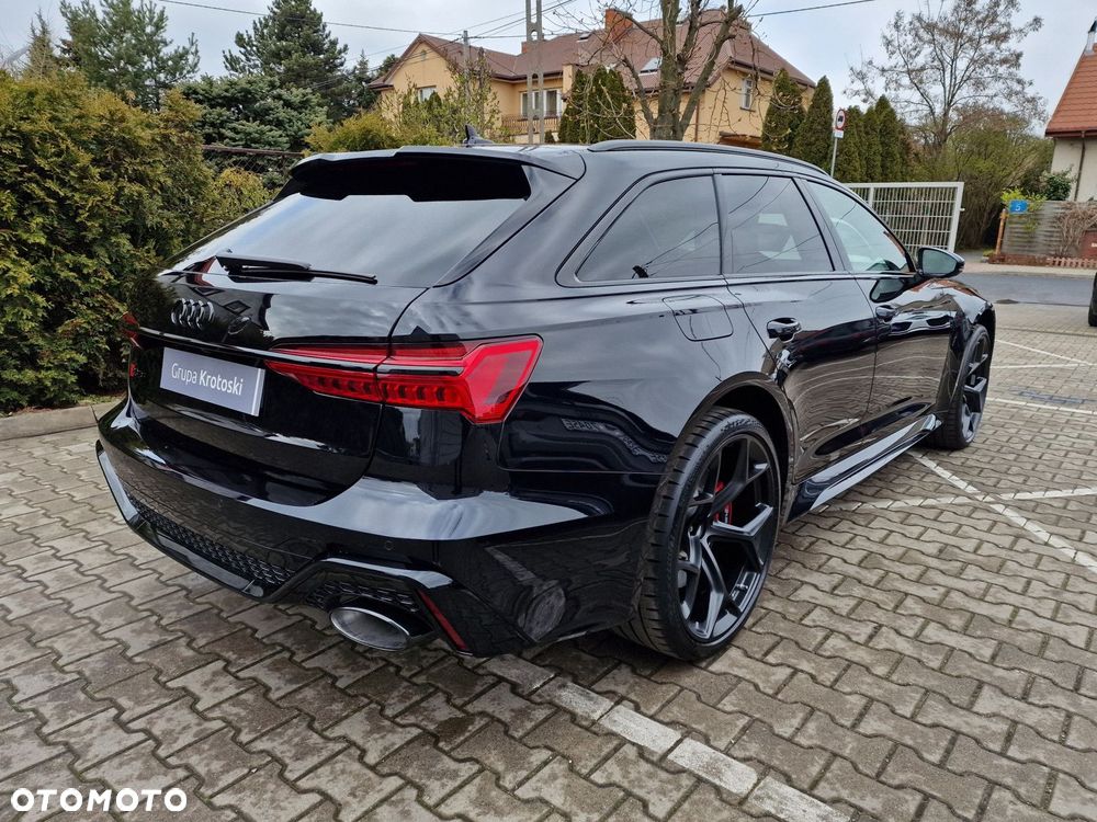 Audi RS6 Avant - 8