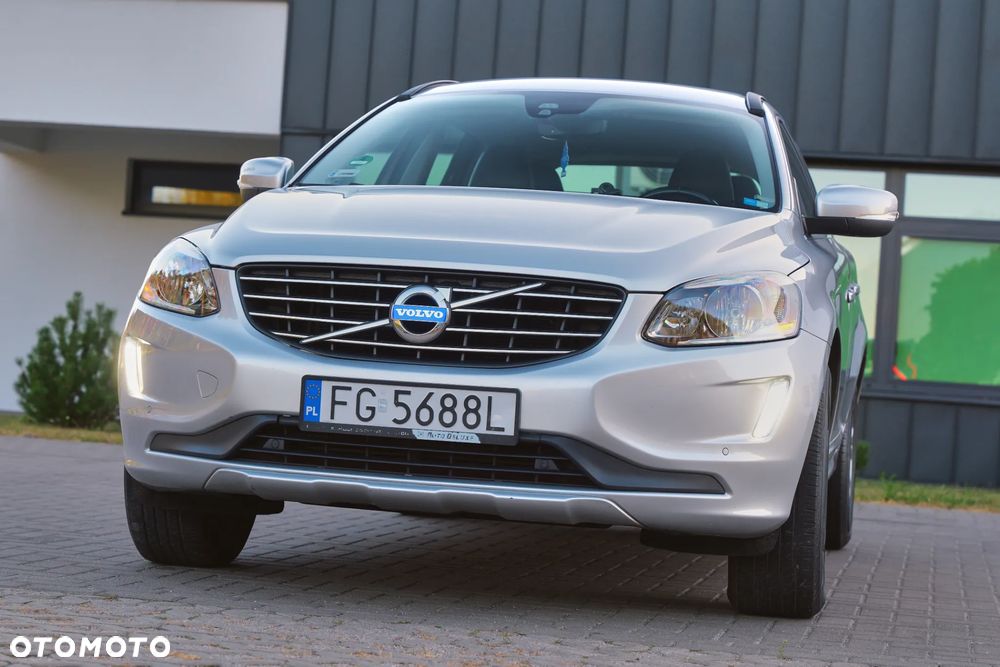Volvo XC 60 D4 Momentum - 19