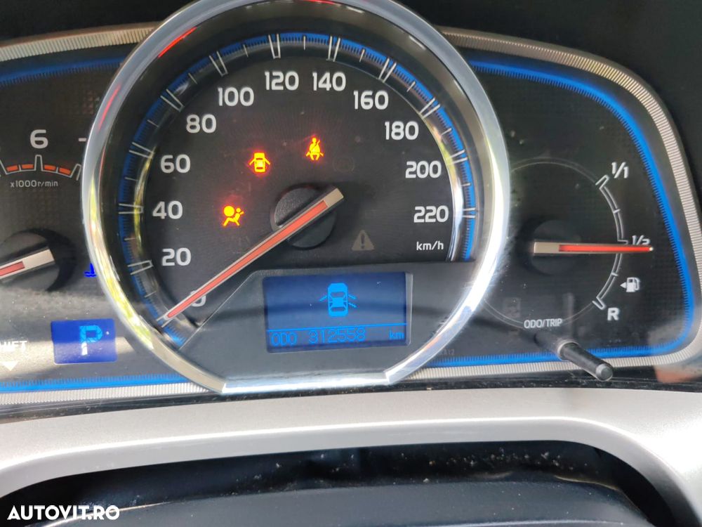 Toyota RAV4 2.2 D-4CAT 4WD Aut Luxury - 5