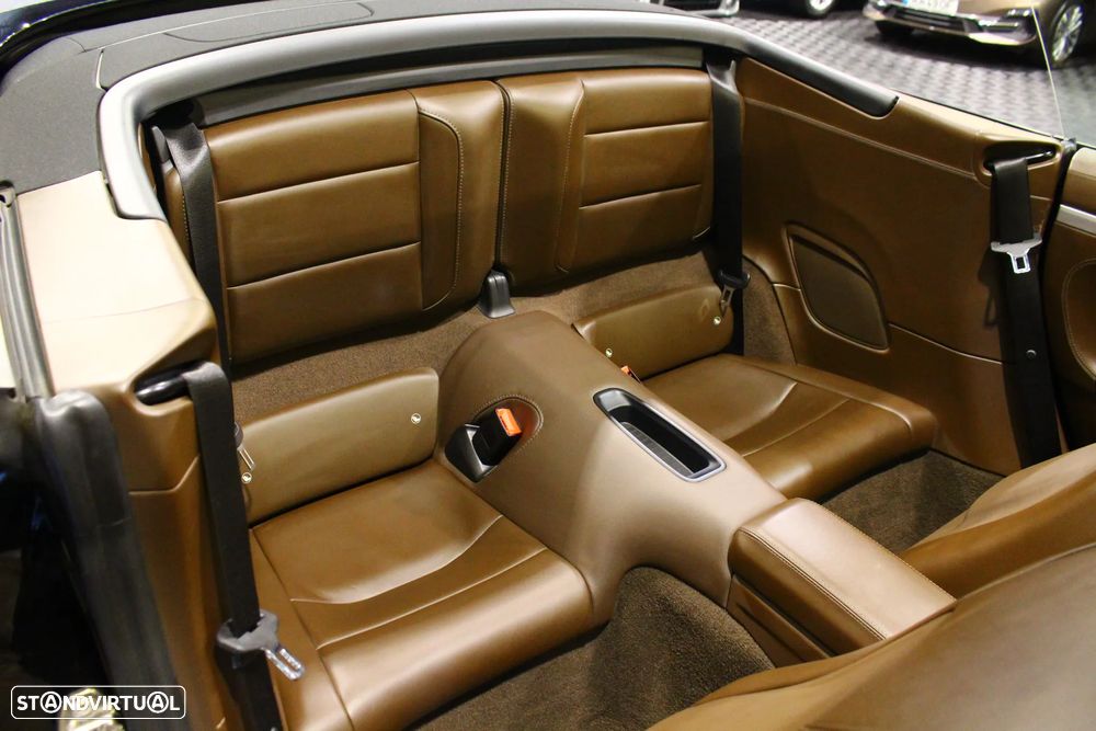 Porsche 911 (991) Carrera 4S Cabriolet PDK - 21