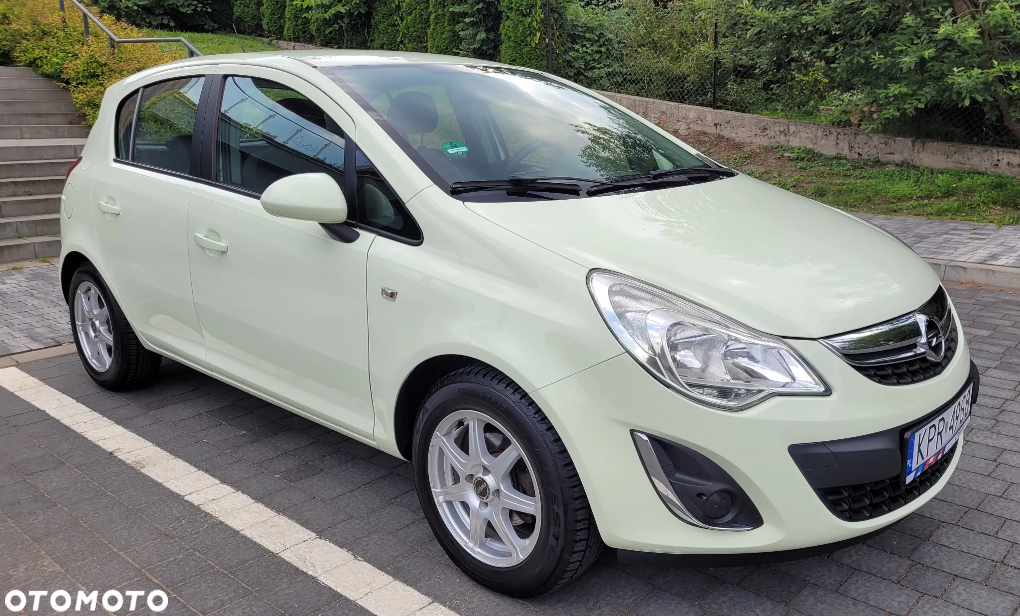 Opel Corsa 1.2 16V Edition 150 - 10