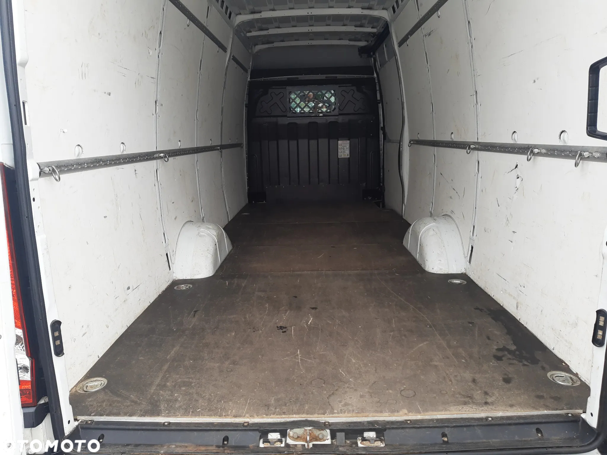 Iveco 35S16V(30440) - 11