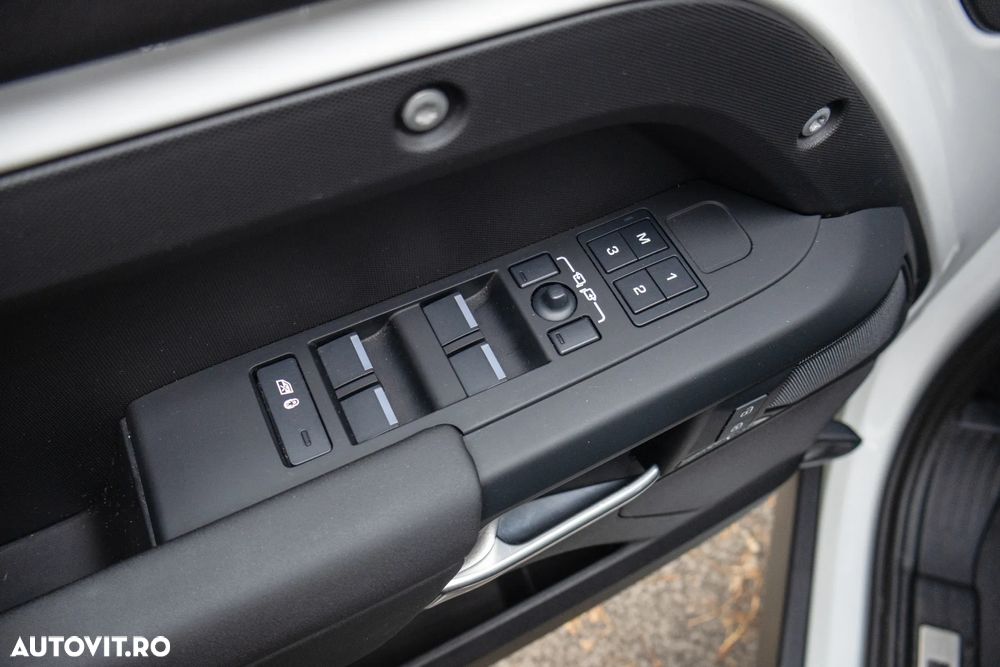 Land Rover Defender 110 3.0 D300 MHEV X-Dynamic SE - 25