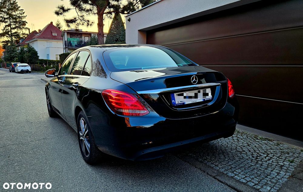 Mercedes-Benz Klasa C 160 Business Edition 9G-TRONIC - 4