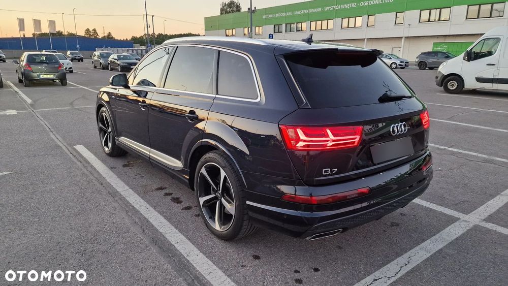 Audi Q7 - 3