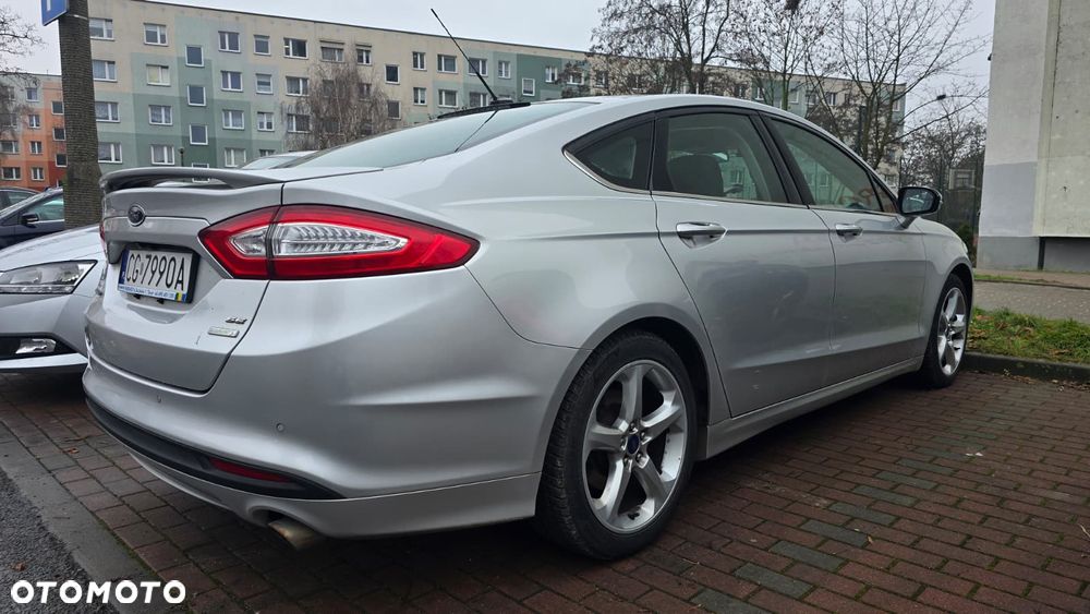 Ford Fusion - 5