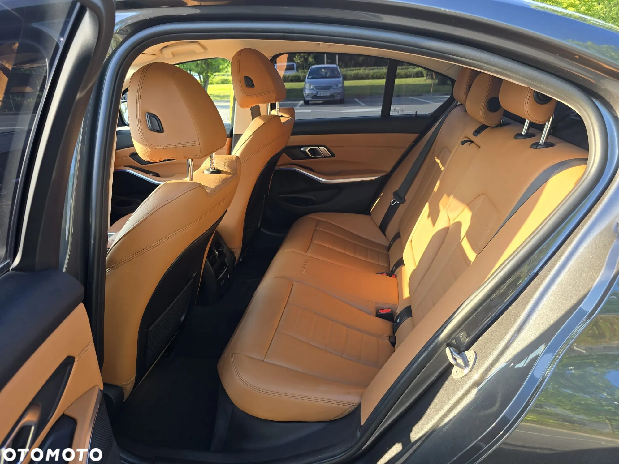 BMW Seria 3 318i M Sport - 10