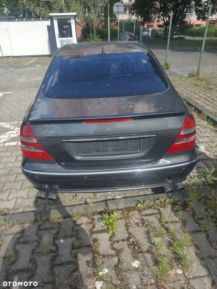 Mercedes-Benz E-Class 2003 photo 4