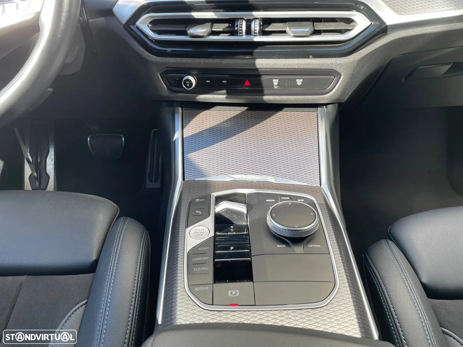 BMW 320 d Touring Auto - 12