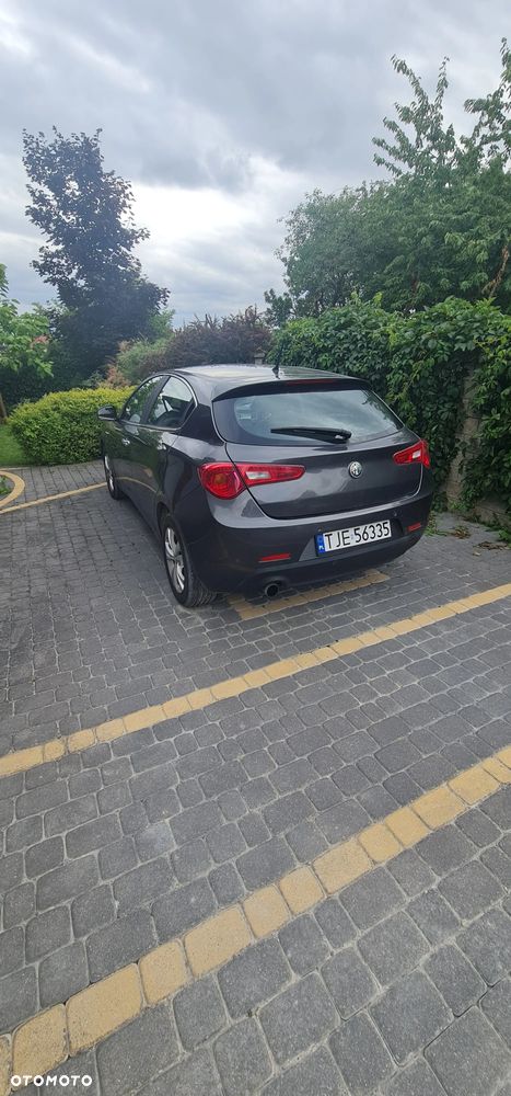 Alfa Romeo Giulietta 1.6 JTDM Distinctive - 4