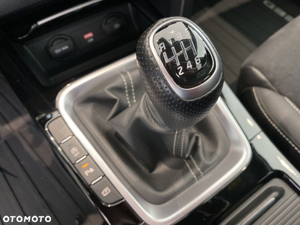 Kia ProCeed - 28