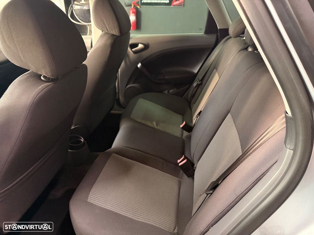 SEAT Ibiza ST 1.6 TDi Copa Plus DPF - 6