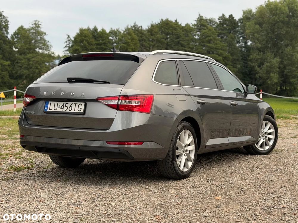 Skoda Superb 1.5 TSI mHEV Selection DSG - 4