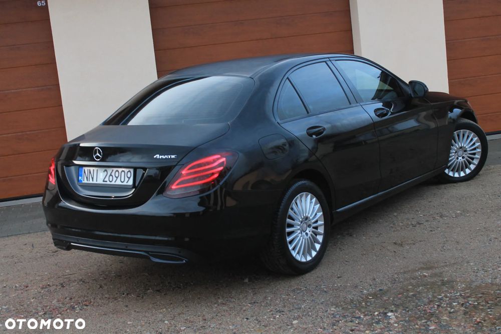 Mercedes-Benz Klasa C 200 4-Matic 9G-TRONIC - 14
