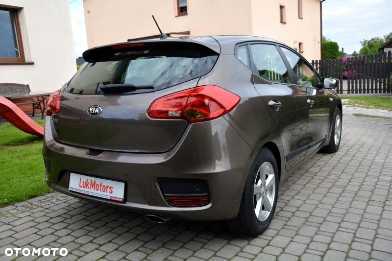 Kia Ceed Cee'd 1.4 L - 24