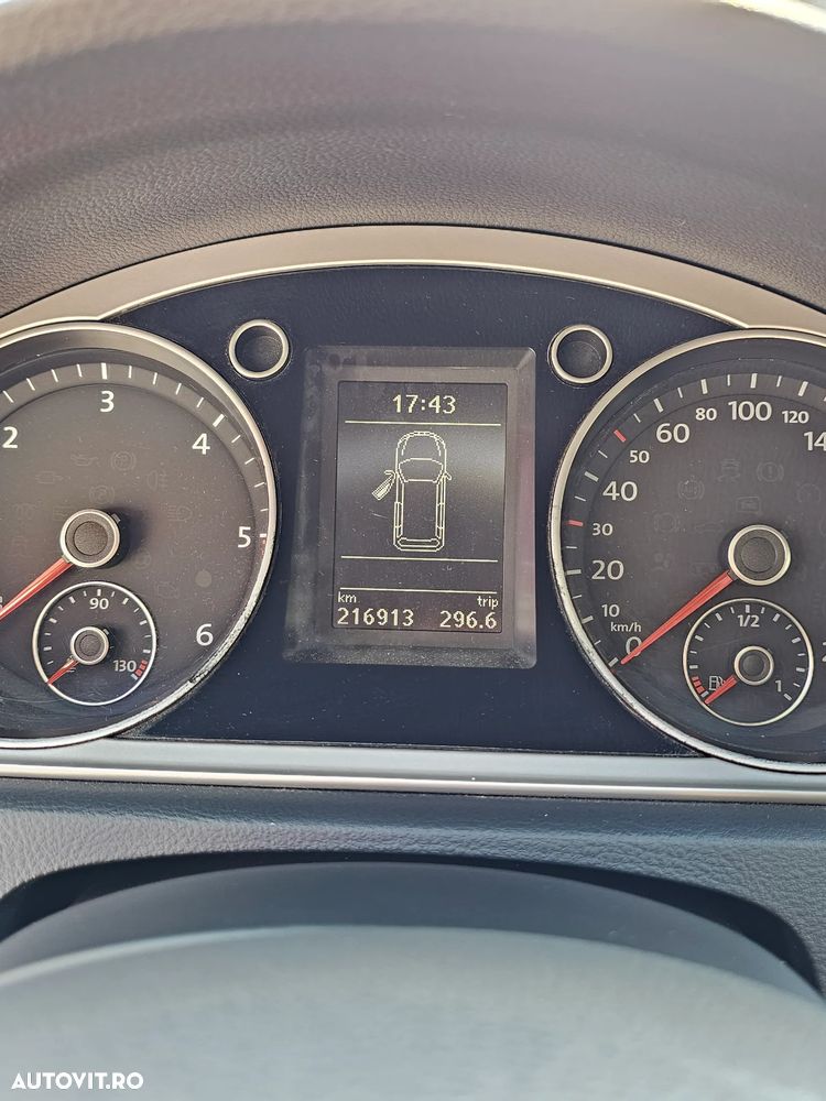 Volkswagen Passat - 16